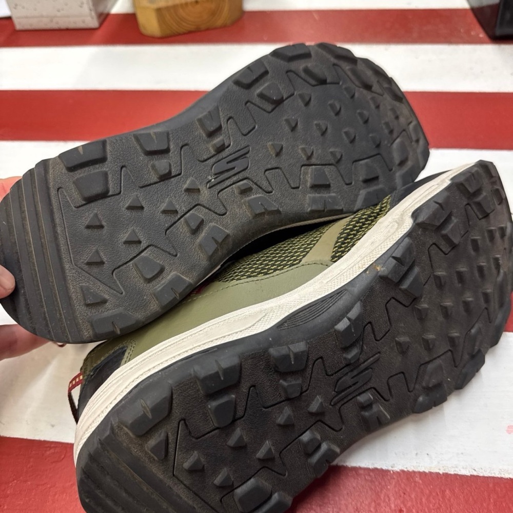 Sketchers size 12 men’s hiking boots - Picture 9 of 9